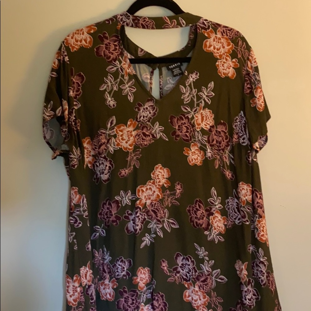 NEW Torrid Keyhole Blouse Size 1